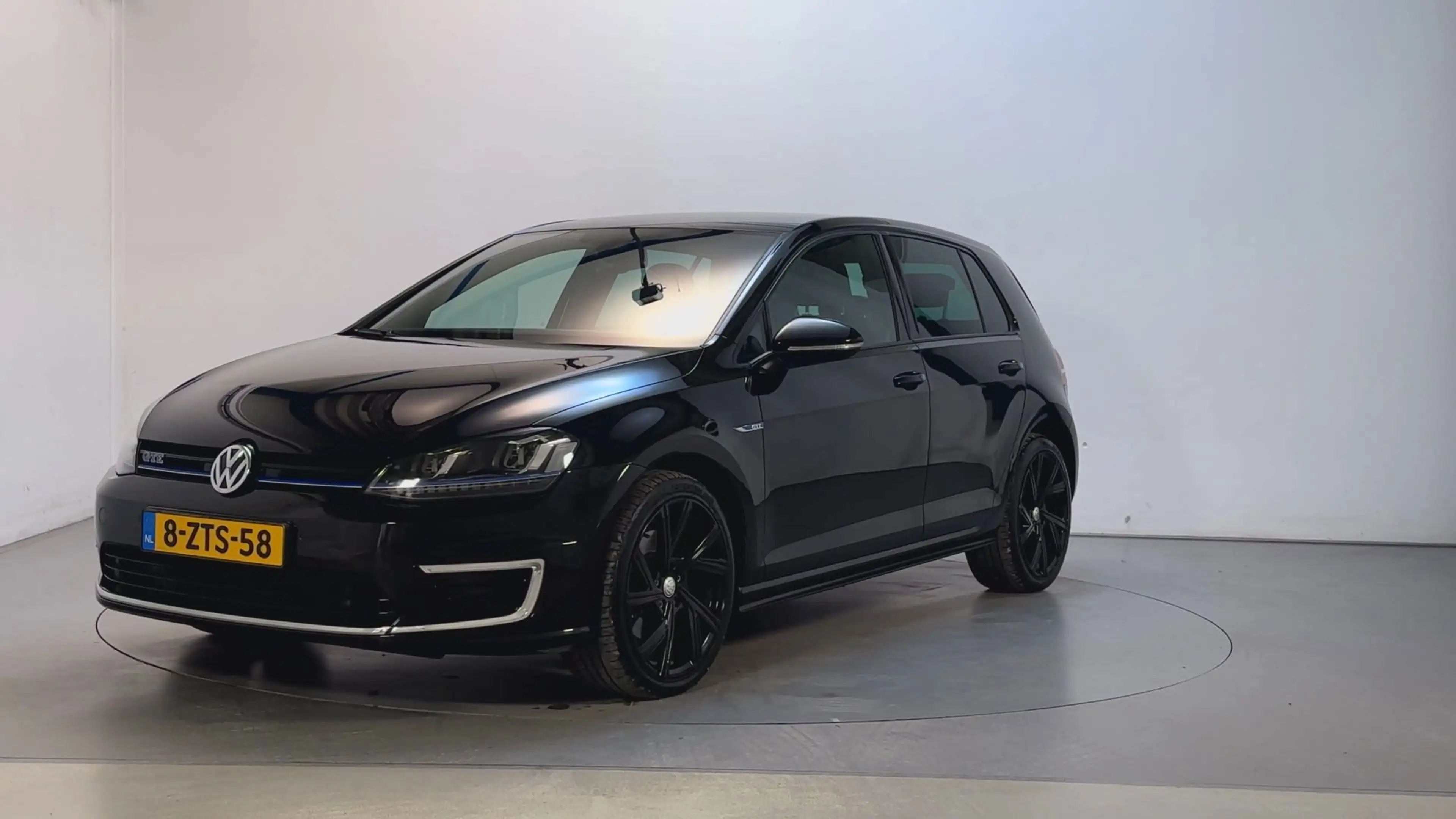 Volkswagen Golf GTE 1.4 TSI DSG Navigatie Climate Control Parkeersenso — photo 8