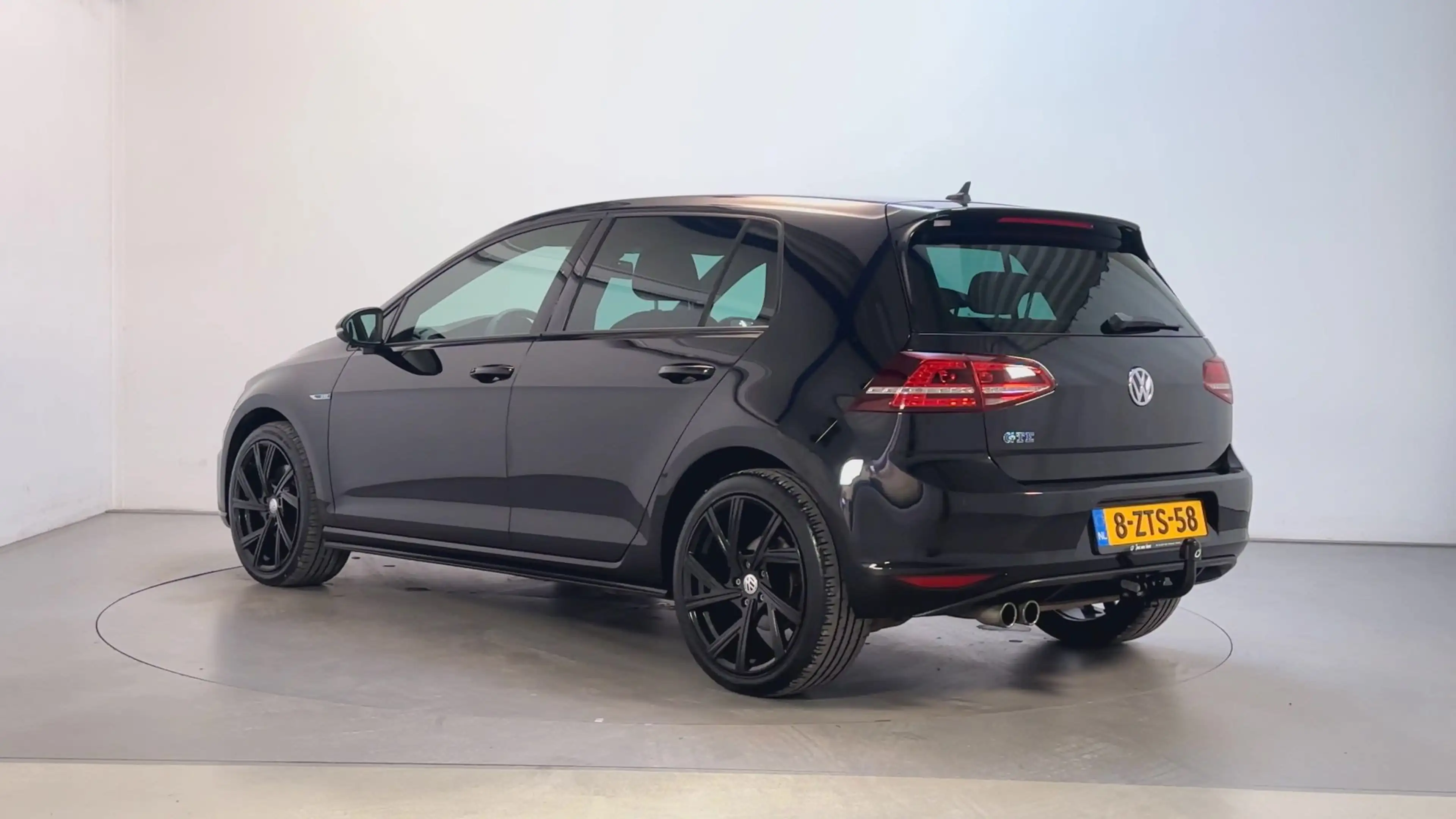 Volkswagen Golf GTE 1.4 TSI DSG Navigatie Climate Control Parkeersenso — photo 6