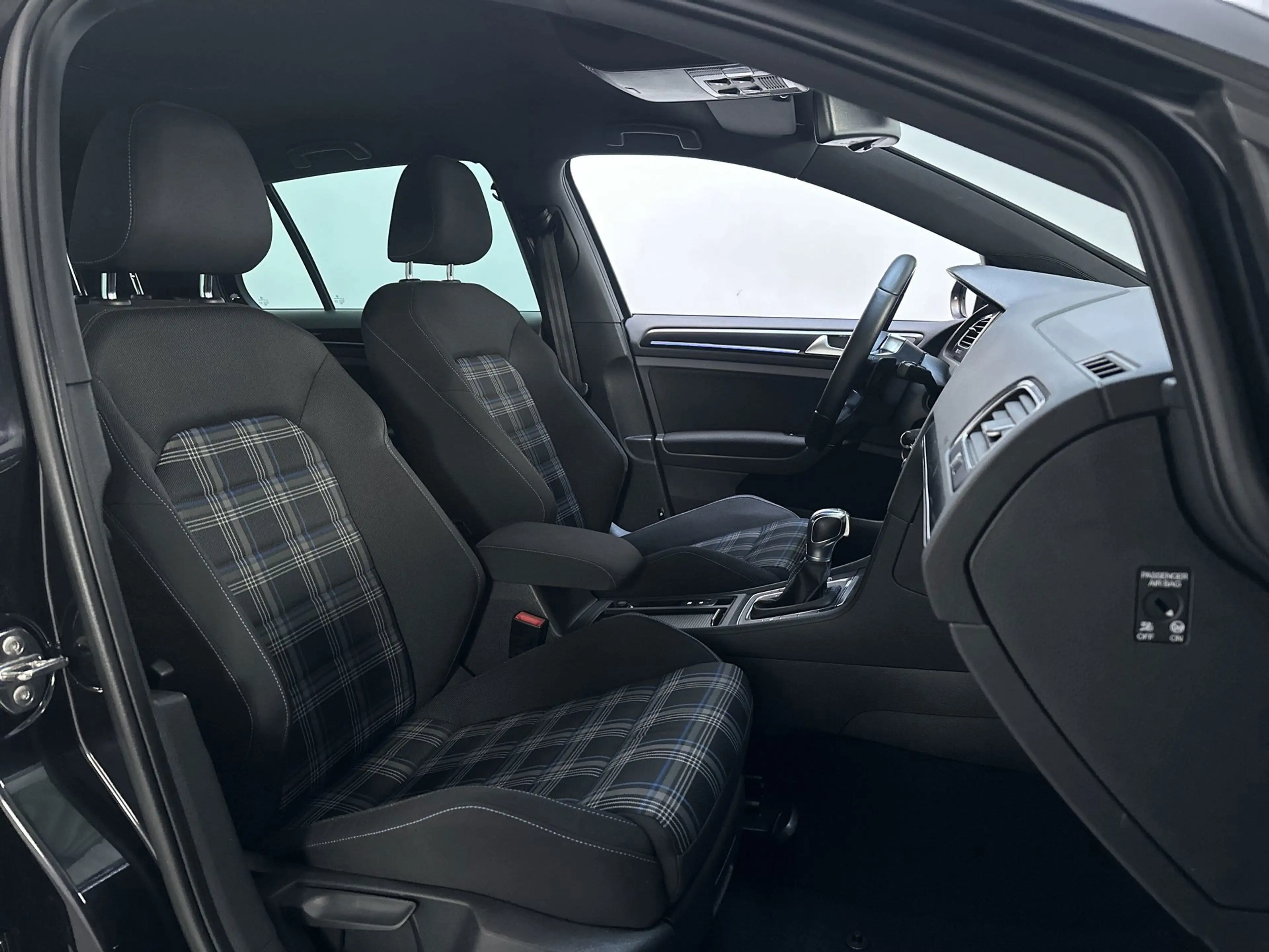Volkswagen Golf GTE 1.4 TSI DSG Navigatie Climate Control Parkeersenso — photo 7