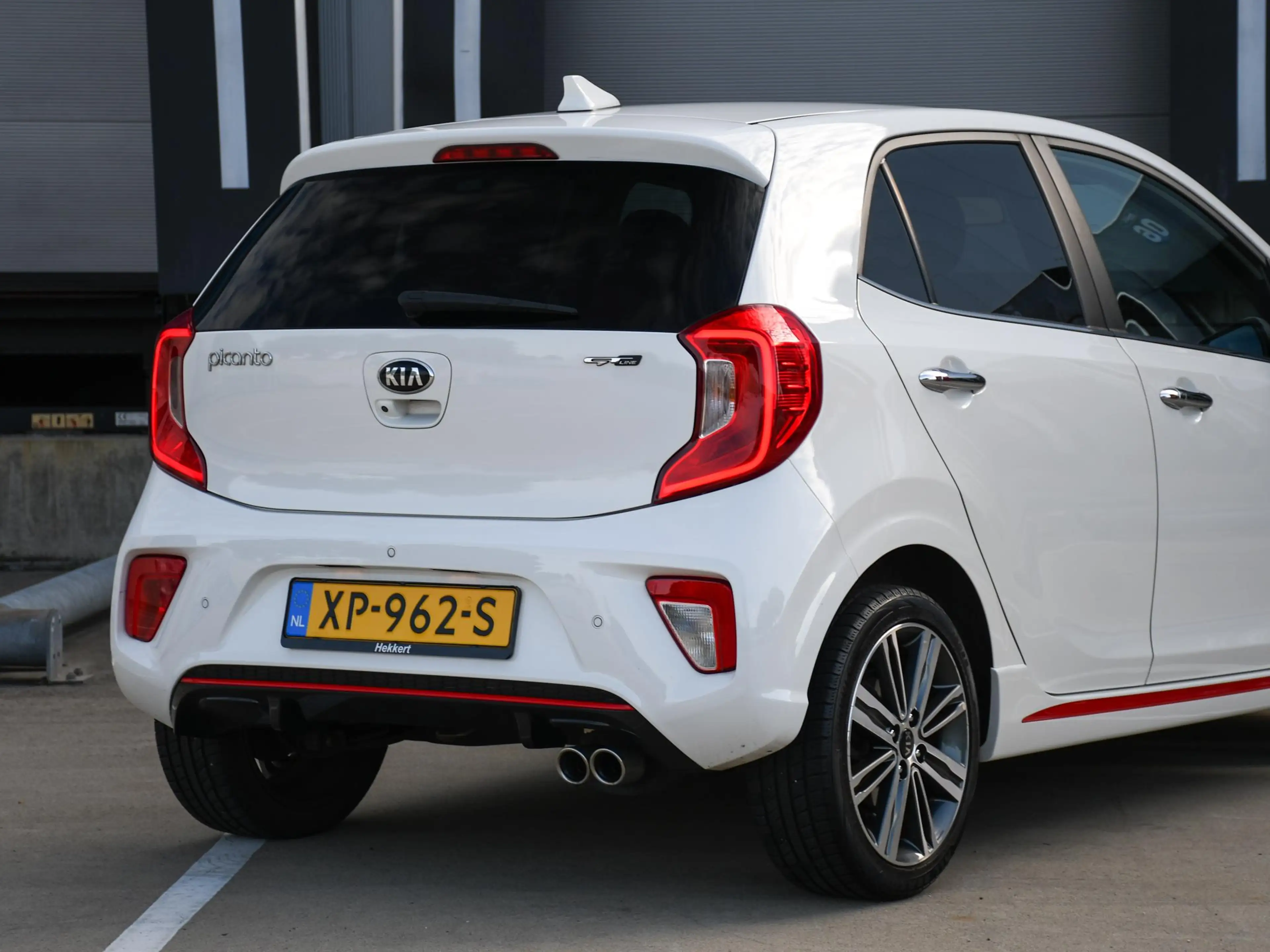 Kia Picanto GT-Line 1.0 T-GDI 100pk 100% KIA ONDERHOUDEN | 16' — photo 6