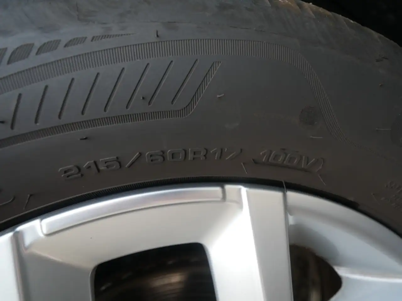 Jeep Avenger ALTITUDE 1.2 T3 100 PS PDC WINTER INFO KOMFORT ALL 39