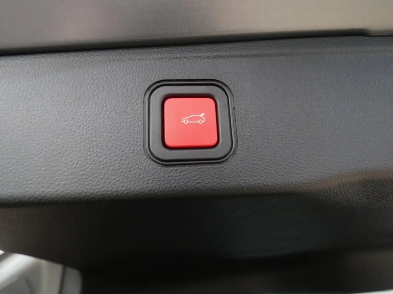 Jeep Avenger ALTITUDE 1.2 T3 100 PS PDC WINTER INFO KOMFORT ALL 37