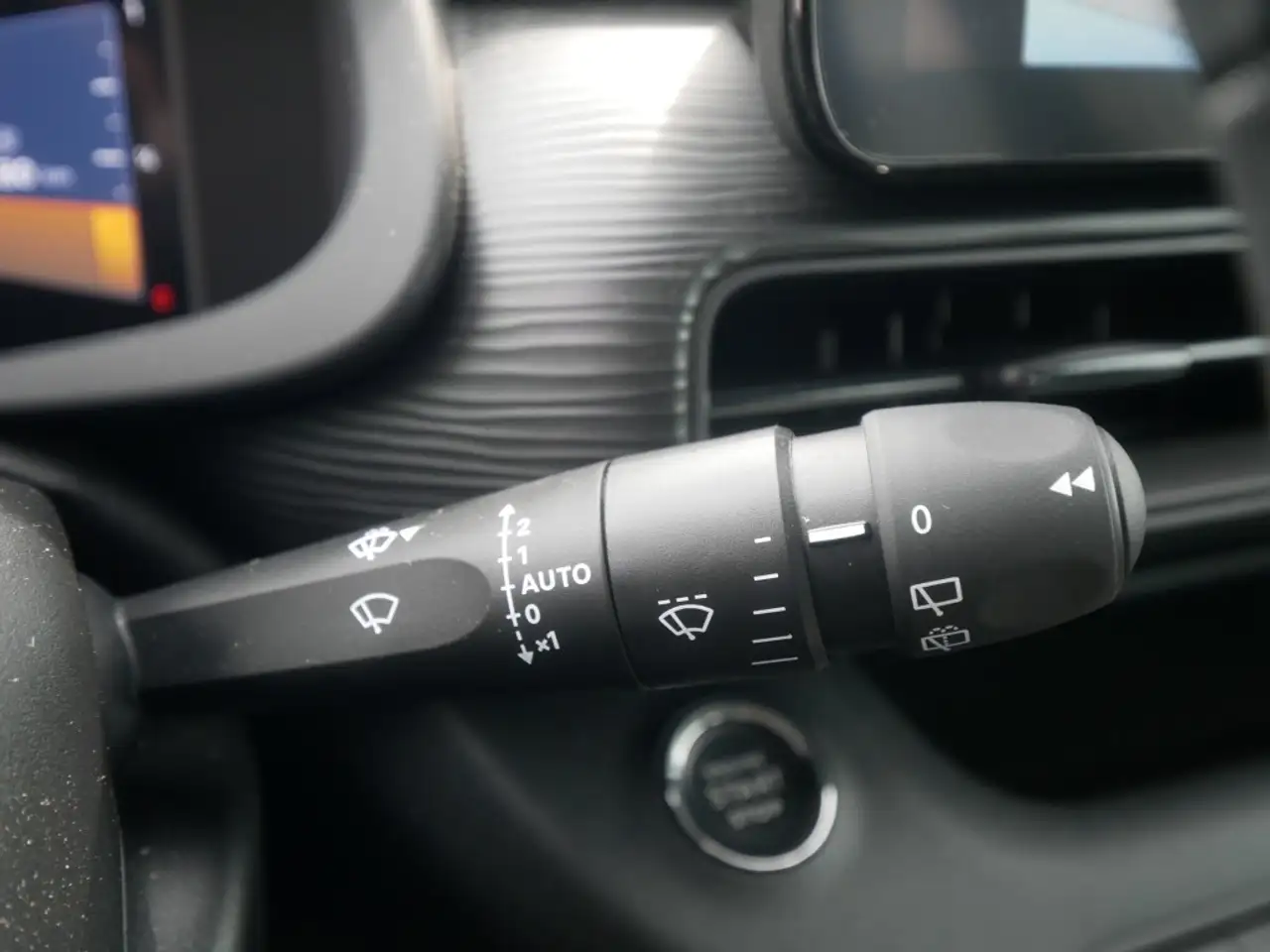 Jeep Avenger ALTITUDE 1.2 T3 100 PS PDC WINTER INFO KOMFORT ALL 21