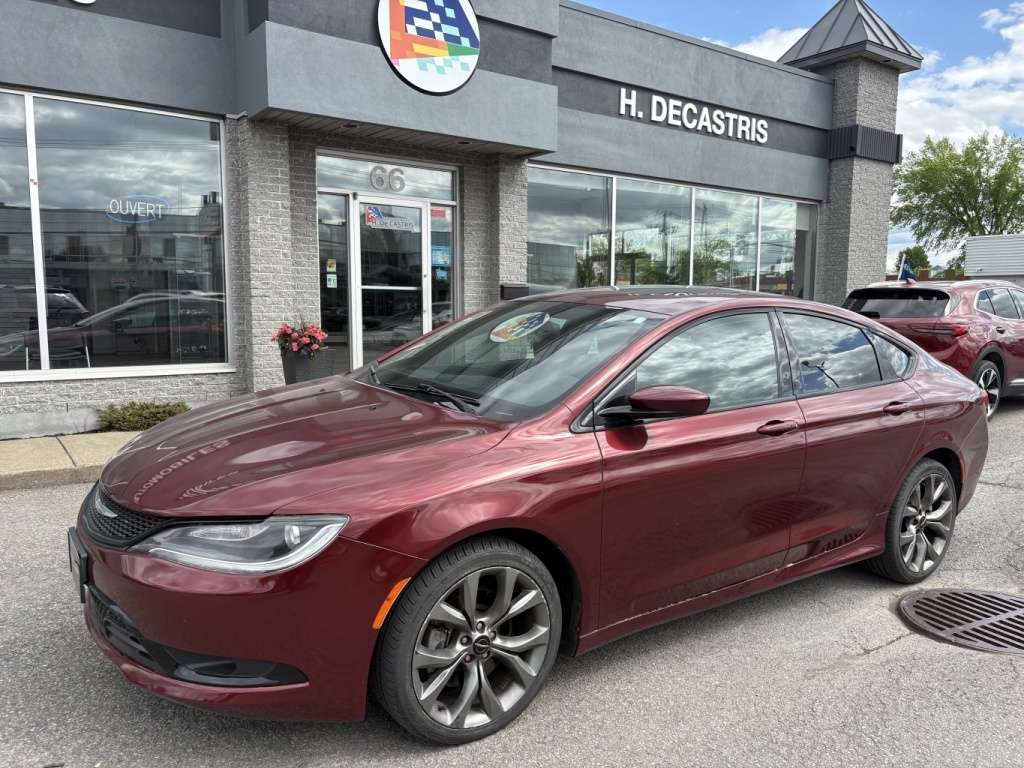 2015 Chrysler 200 S