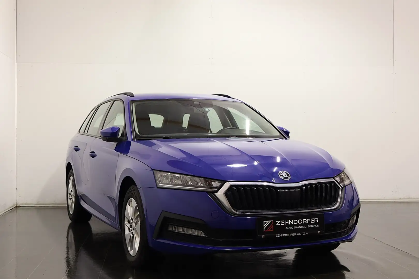 Skoda Octavia Combi 2,0 TDI Ambition / VIRTUAL COCKPIT / LED ... Bleu - 1