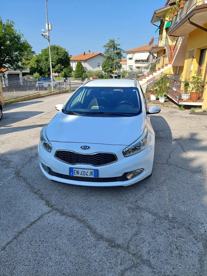 Kia Ceed SW / cee'd SW 1.4 EX bi-fuel ANNO 12/2012 - 1