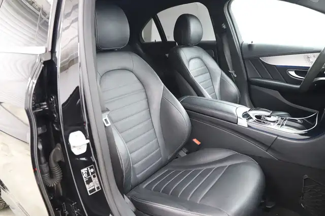 Mercedes-Benz C Class view 11