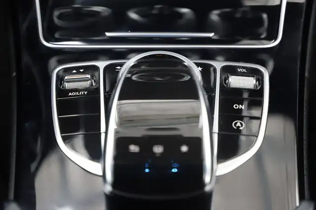 Mercedes-Benz C Class view 22