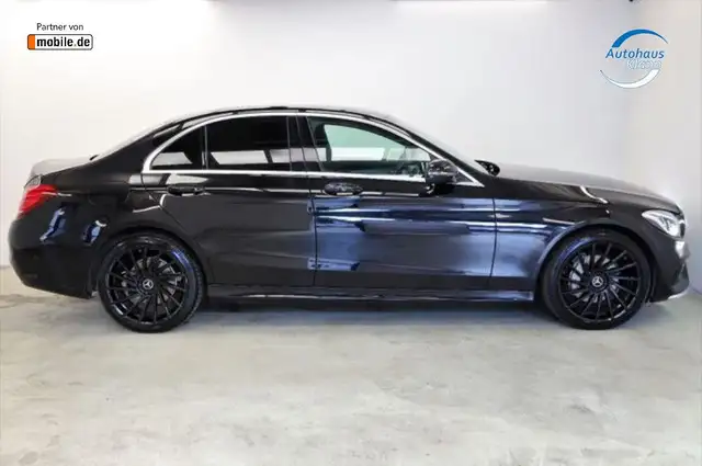 Mercedes-Benz C Class view 7
