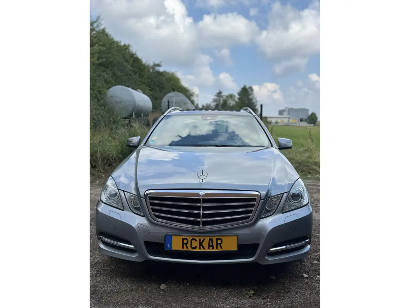Mercedes-Benz E 220 CDI BlueEFF Toit ouvrant Gris - 1
