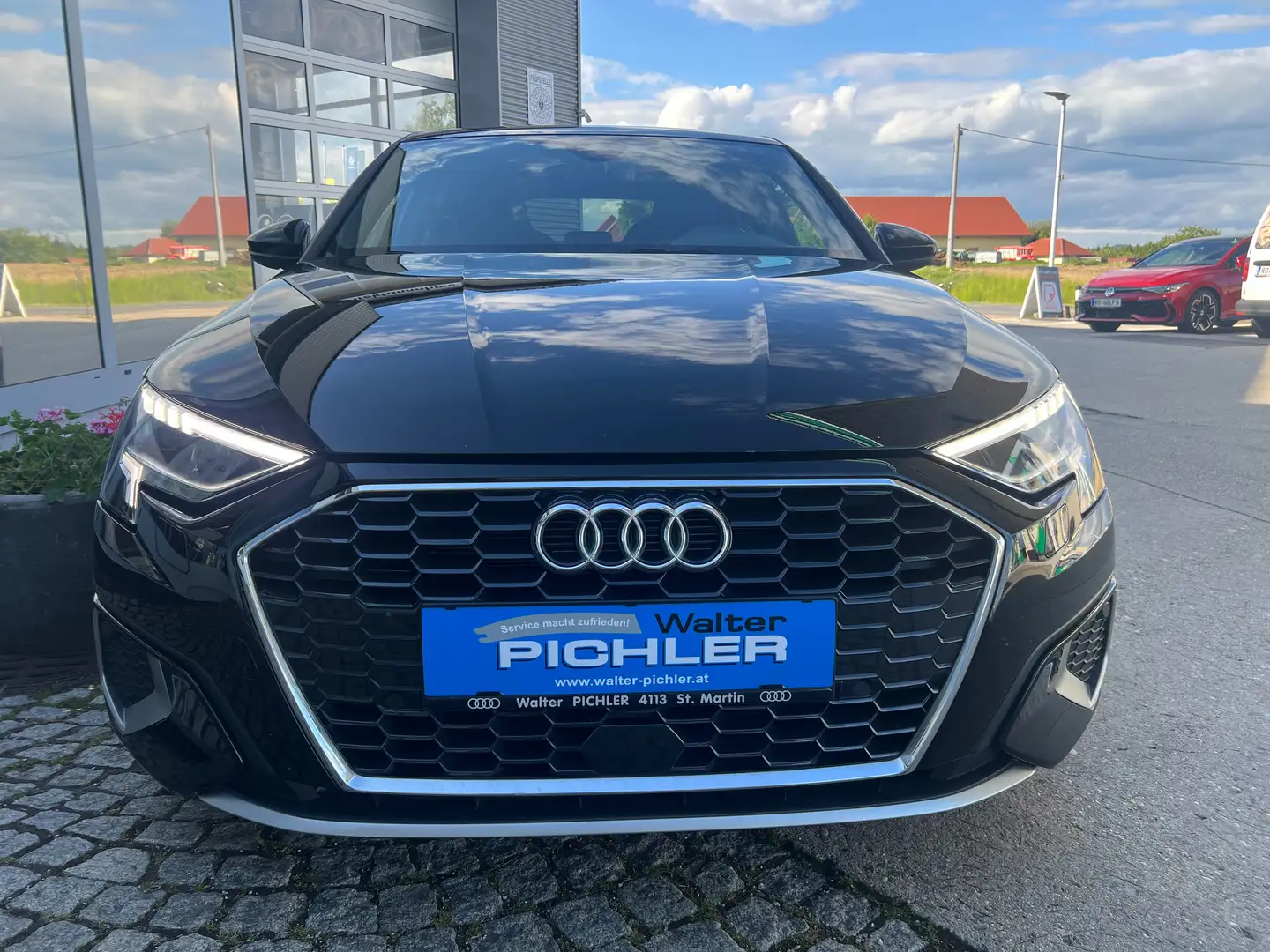 Audi A3 Sportback 35 TFSI advanced Schwarz - 2