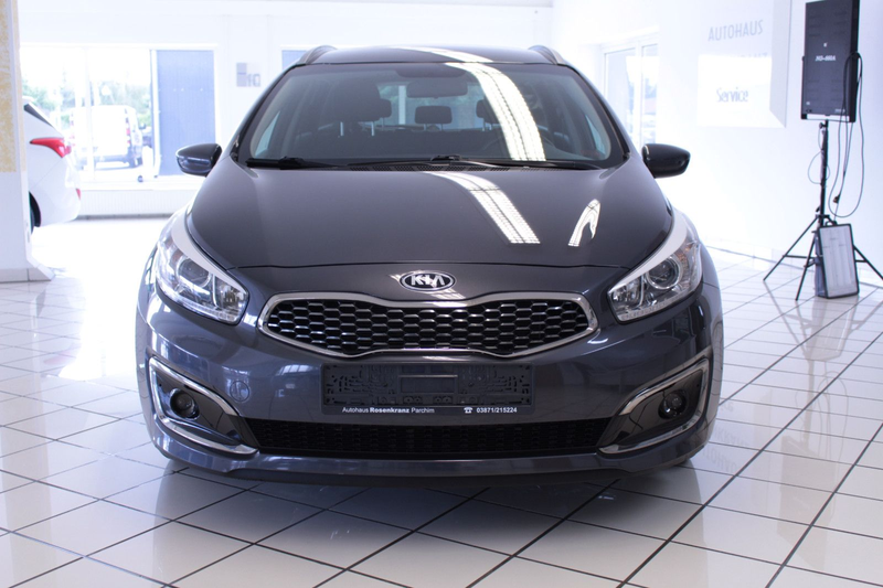 Kia Ceed SW / cee'd SW Alu Sitz/Lenkradheiz. Navi — photo 3
