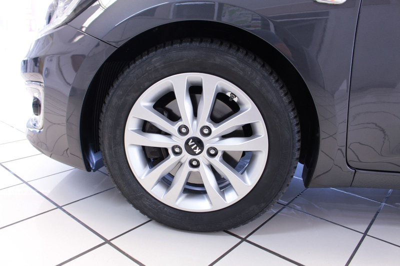 Kia Ceed SW / cee'd SW Alu Sitz/Lenkradheiz. Navi — photo 9