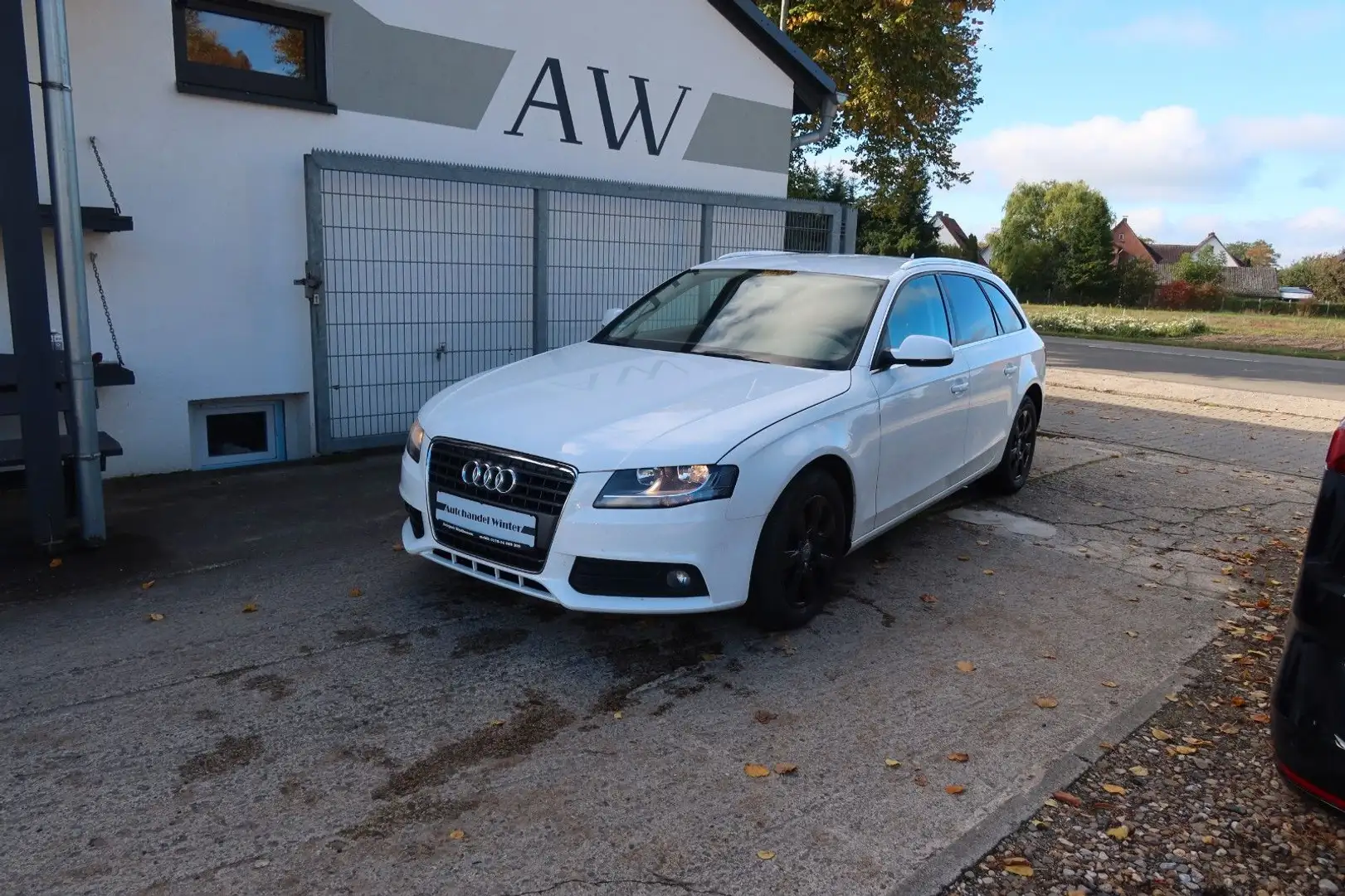Audi A4 Avant Ambiente|Automatik|Leder|NAV|Tempomat| Weiß - 1