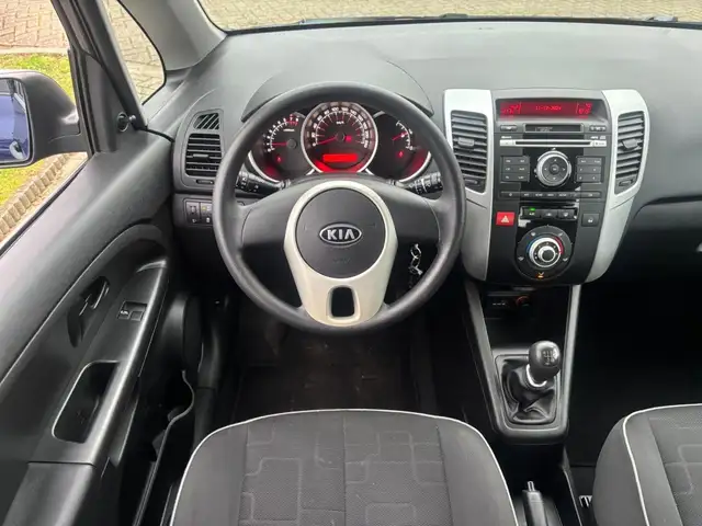 Kia Venga view 10