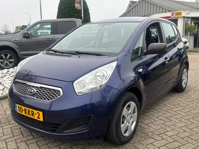 2010 Kia Venga in Blue for sale