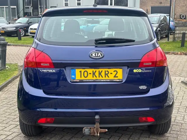 Kia Venga view 6