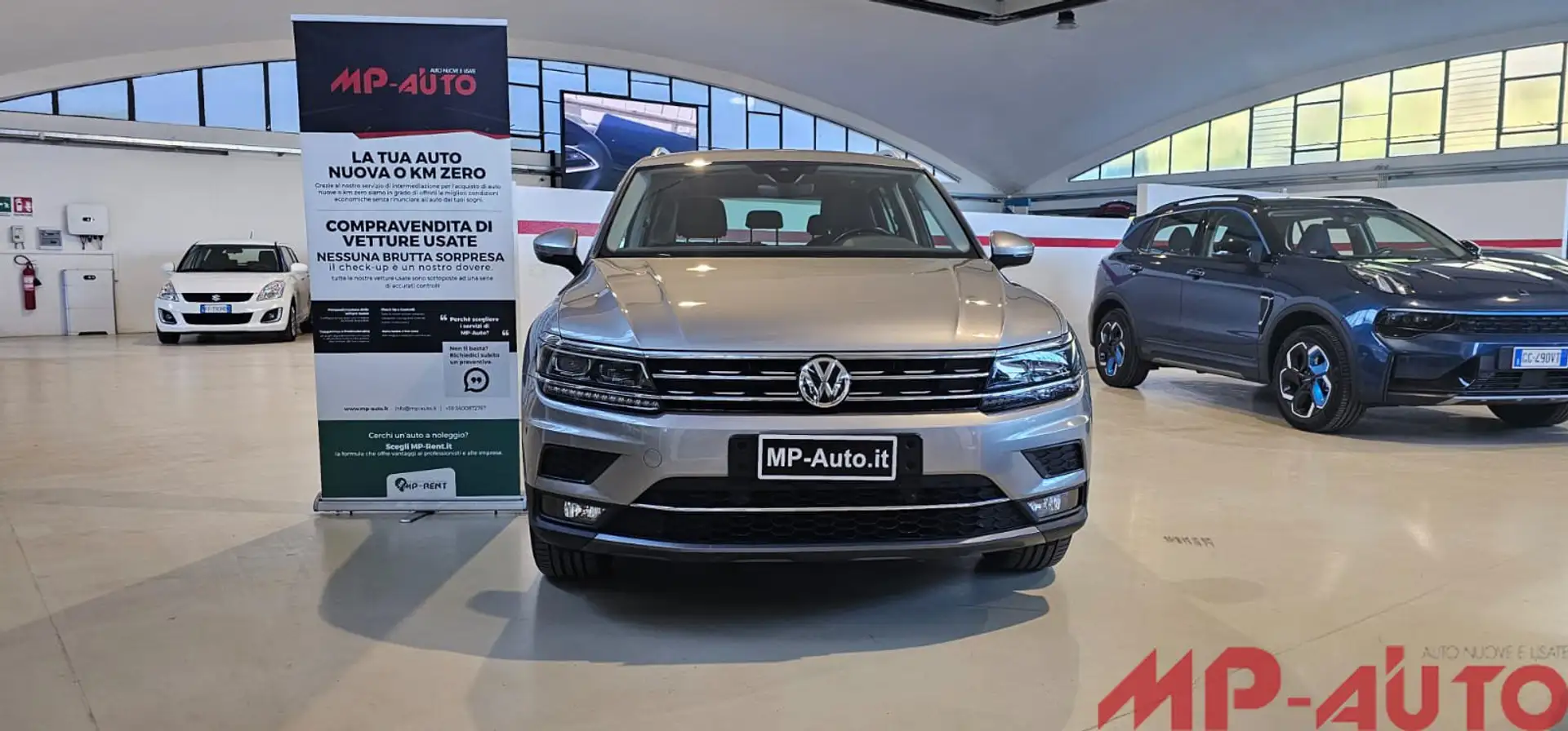 Volkswagen Tiguan Tiguan 2.0 TDI SCR DSG 4MOTION Advanced BMT UNICO Grau - 2