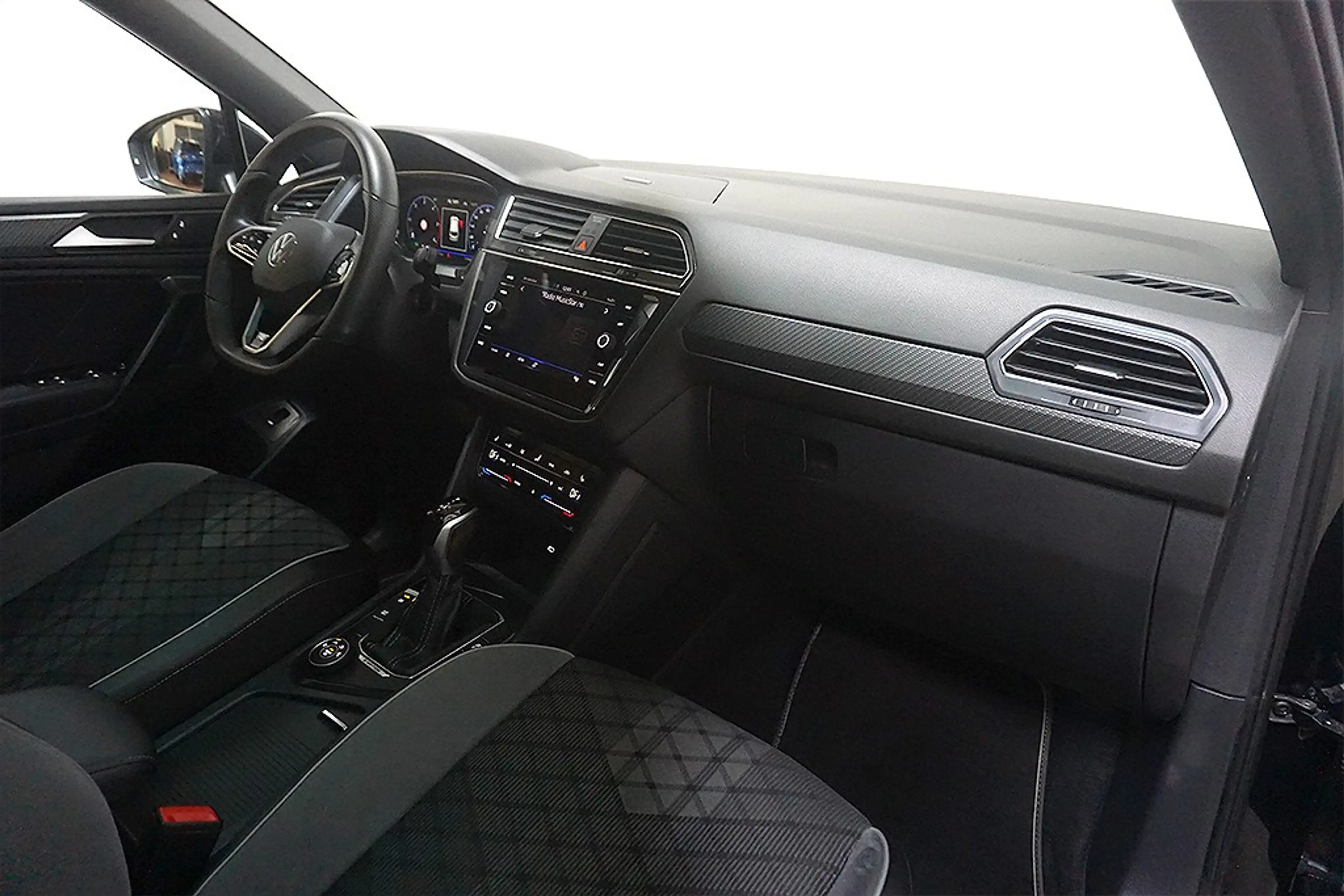 Volkswagen Tiguan Allspace 2.0TDI DSG R-Line 4M 7-Sitz VOLL — photo 13