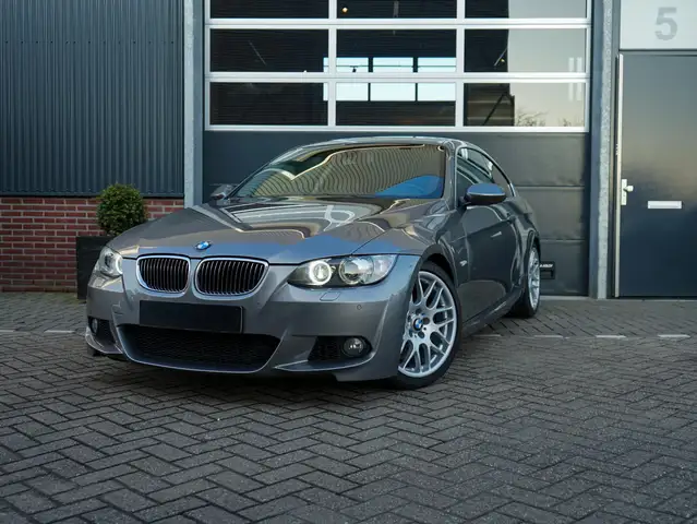 BMW 335 3-serie Coupé 335i Executive