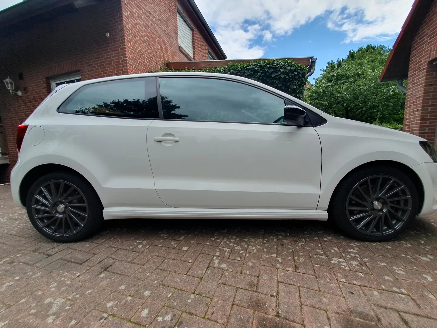 Volkswagen Polo Polo V  3-Türer 1.4 TSI ACT DSG BlueGT Weiß - 2