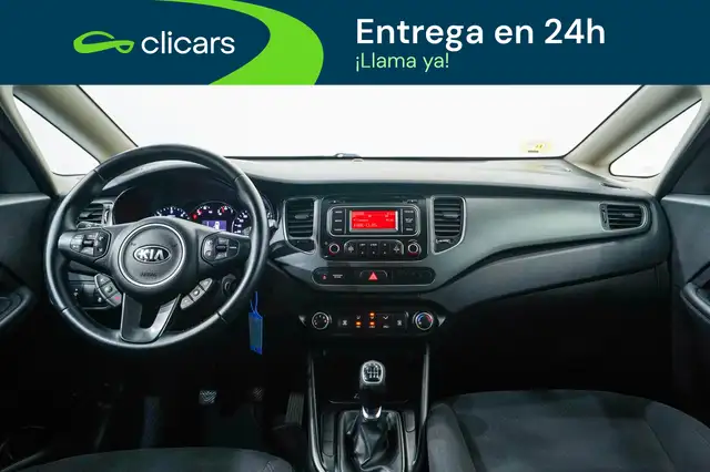 Kia Carens view 13