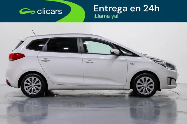 Kia Carens view 7