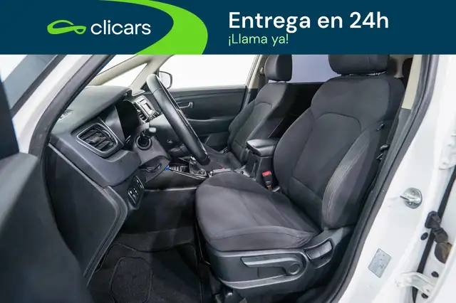 Kia Carens view 14