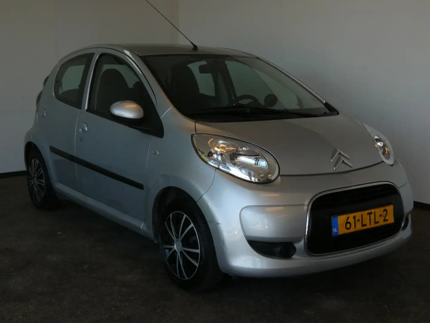 Citroen C1 1.0-12V Ambiance Automaat! Grau - 2