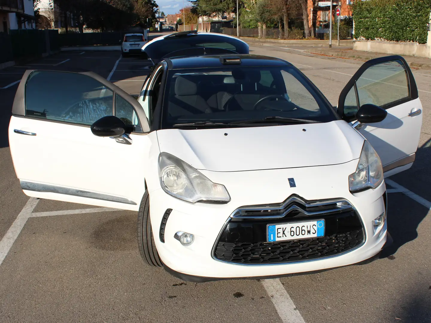 Citroen DS3 DS3 1.4 hdi Just Black 70cv Bianco - 2