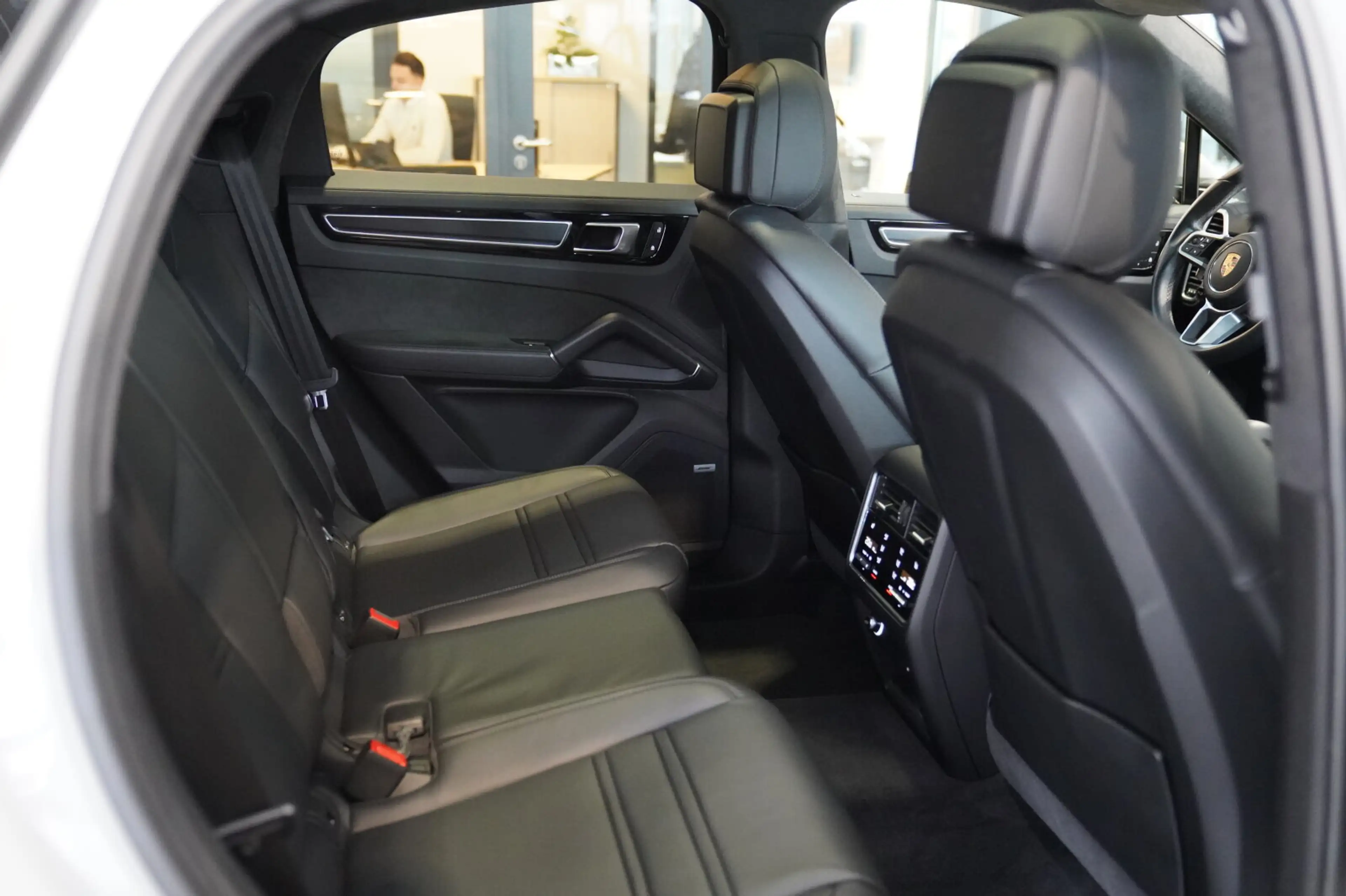 Porsche Cayenne Cayenne Coupe GTS kreide Sport Classic Pano AHK — photo 11