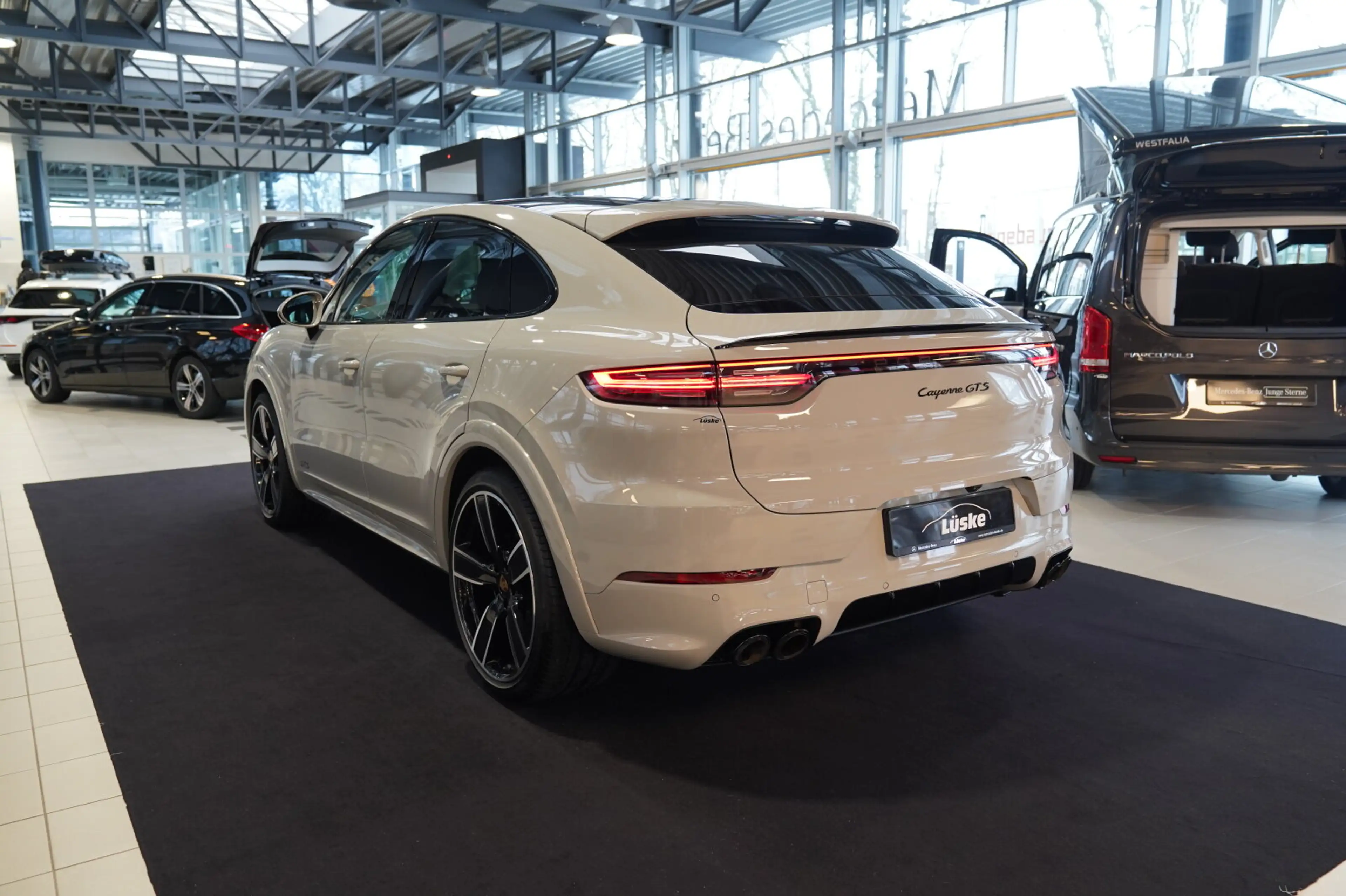 Porsche Cayenne Cayenne Coupe GTS kreide Sport Classic Pano AHK — photo 4
