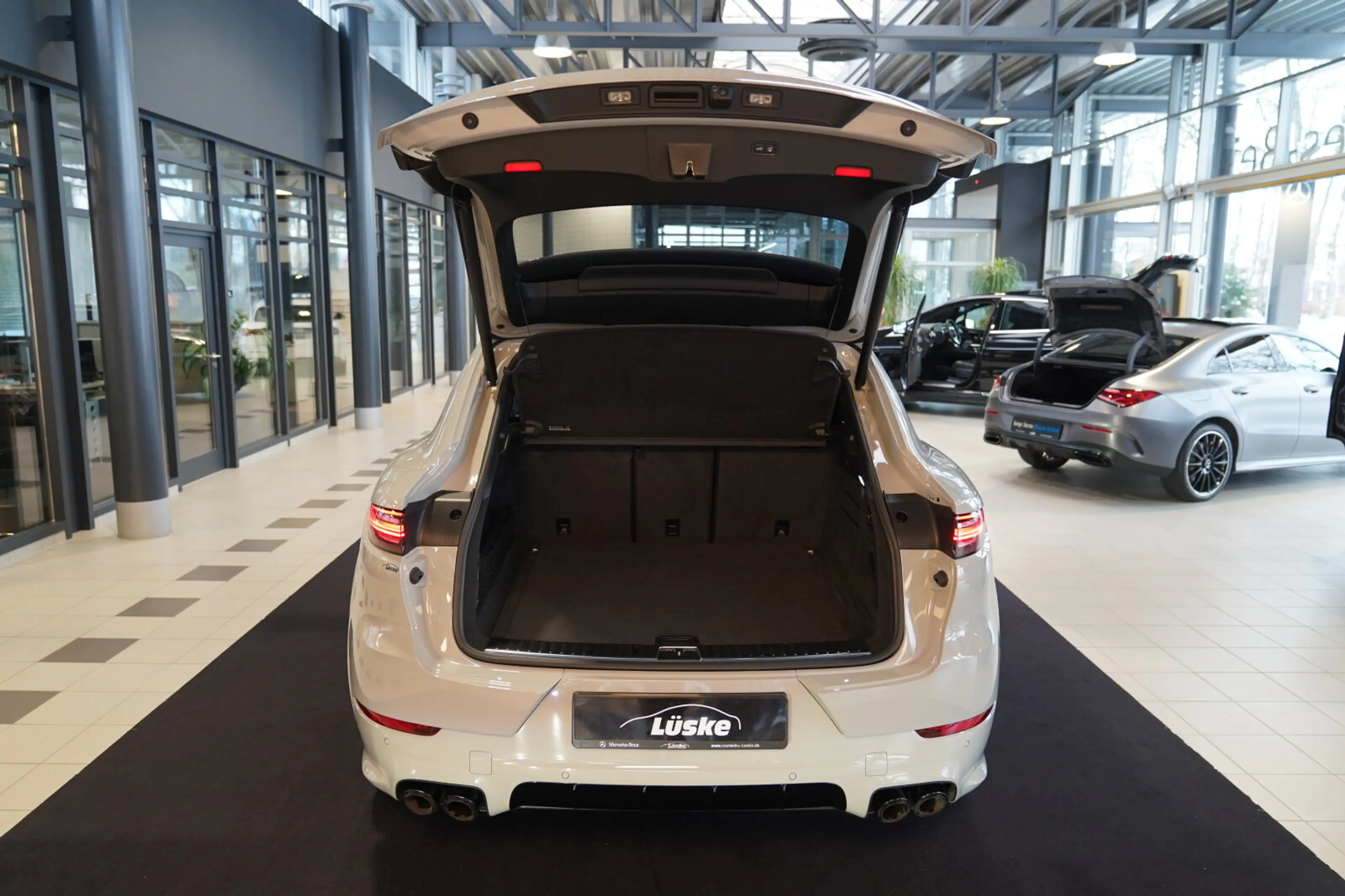 Porsche Cayenne Cayenne Coupe GTS kreide Sport Classic Pano AHK — photo 13