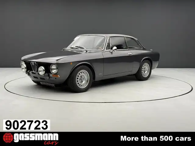Alfa Romeo GT Junior Bertone GT Coupe mit 2L Block - Tipo 530