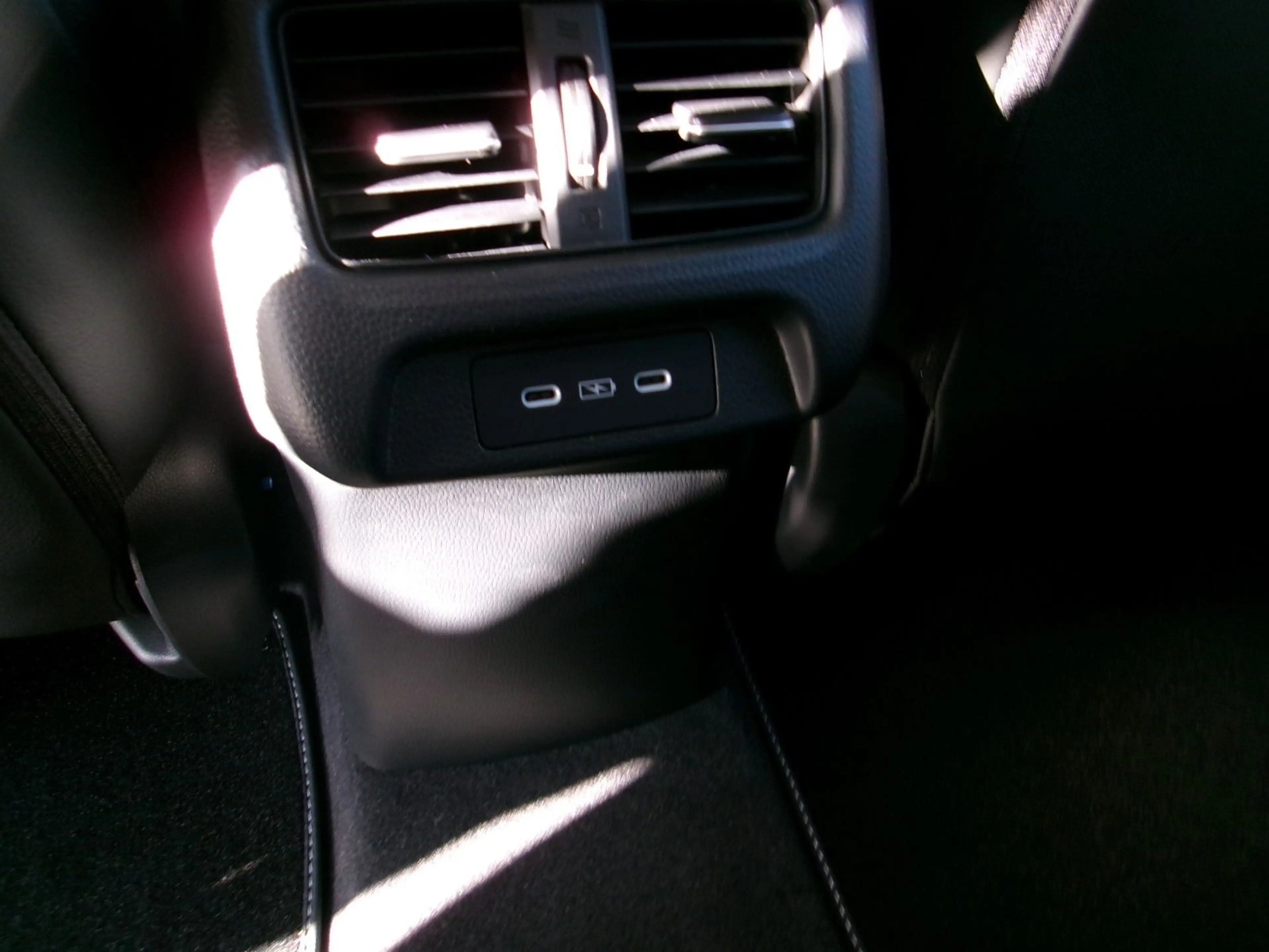 Honda ZR-V e:HEV Sport — photo 6