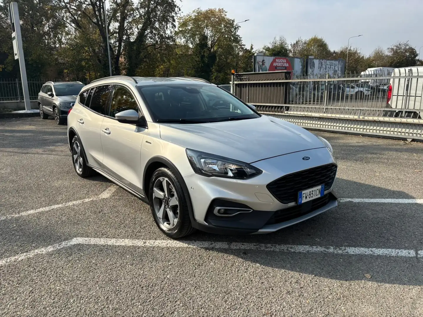 Ford Focus Focus 1.0 EcoBoost 125 CV - S.W. - Argento - 2