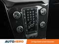 Volvo V40 Cross Country 2.0 D3 Momentum *NAVI*TEMPO*CAM*SHZ* Schwarz - thumbnail 24