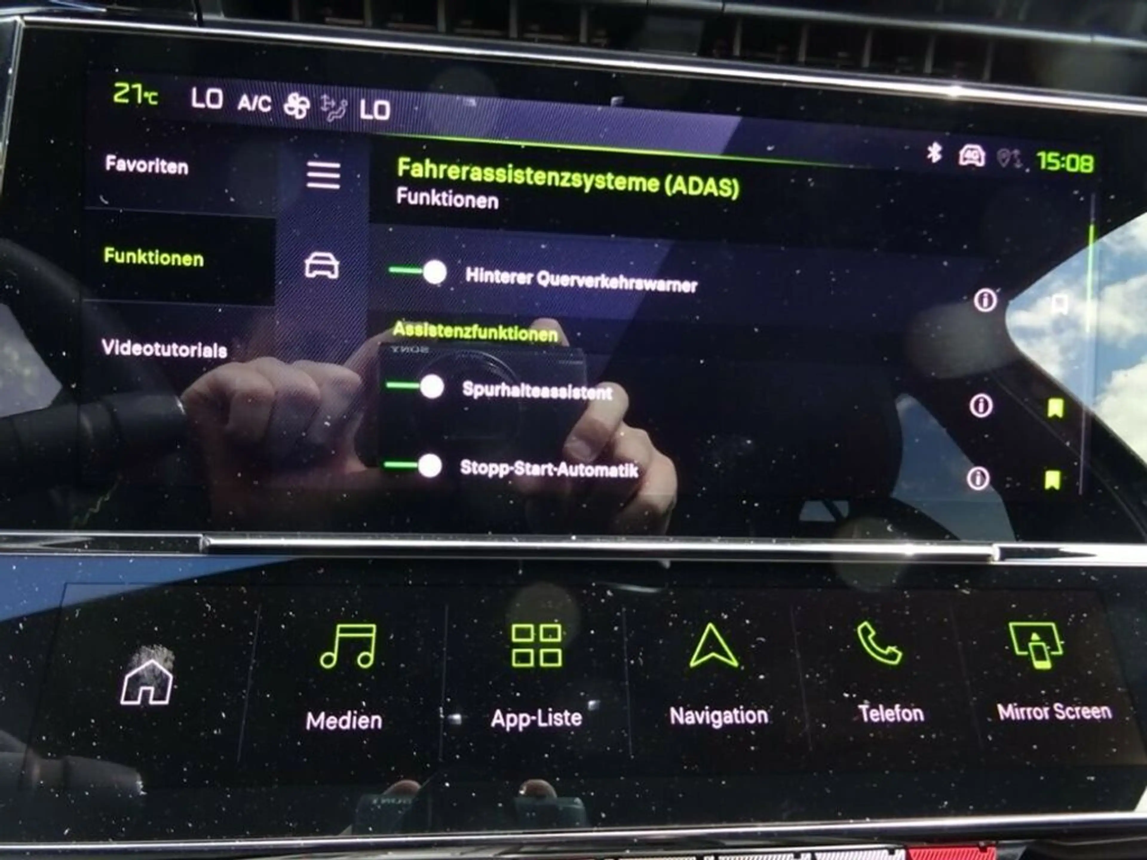 Peugeot 408 Hybrid 145 GT Exclusive — photo 14