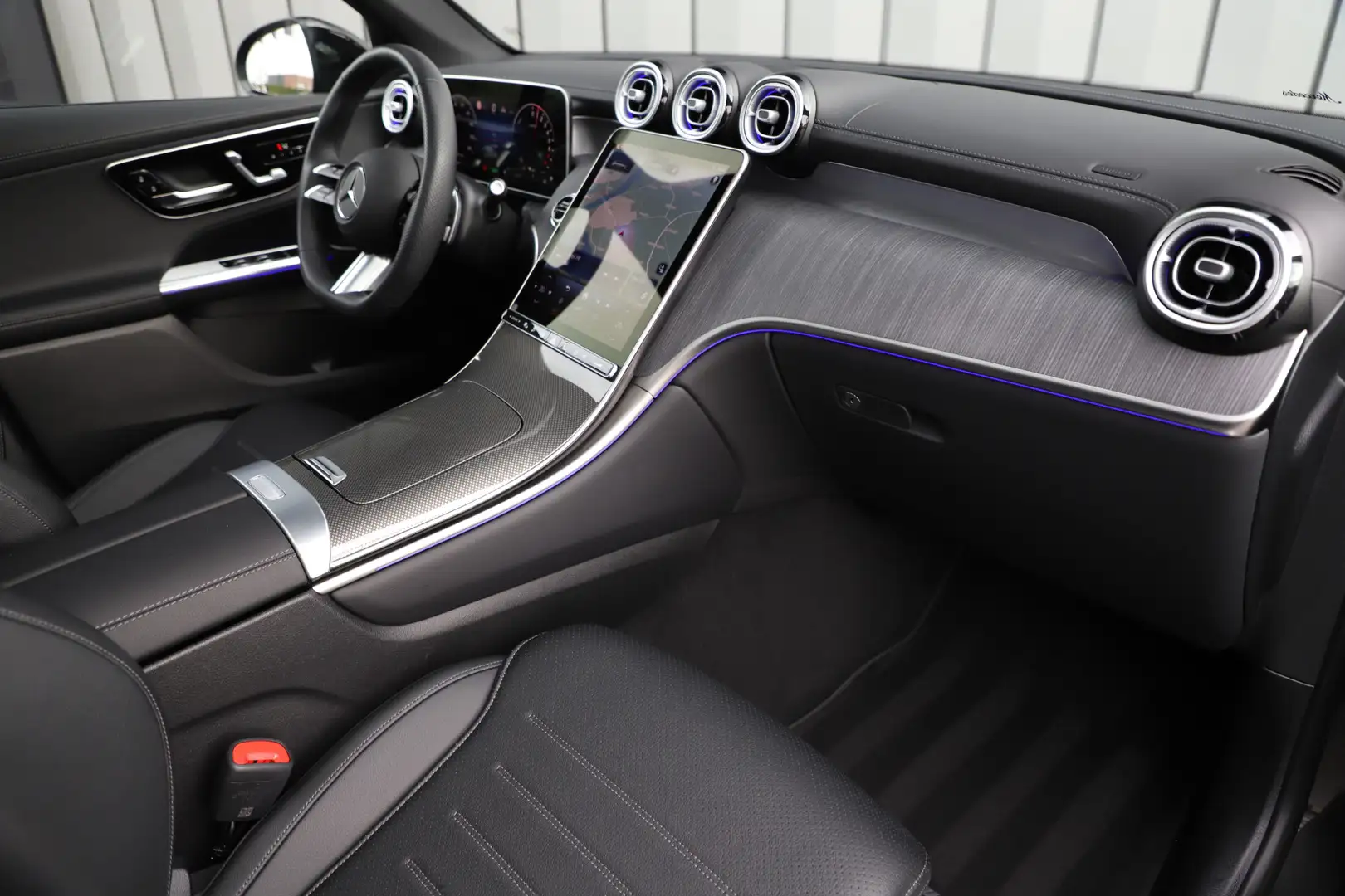 Mercedes-Benz GLC 400 400e AMG 4-Matic | 381PK | Pano | Sfeerverlichting Gris - 2