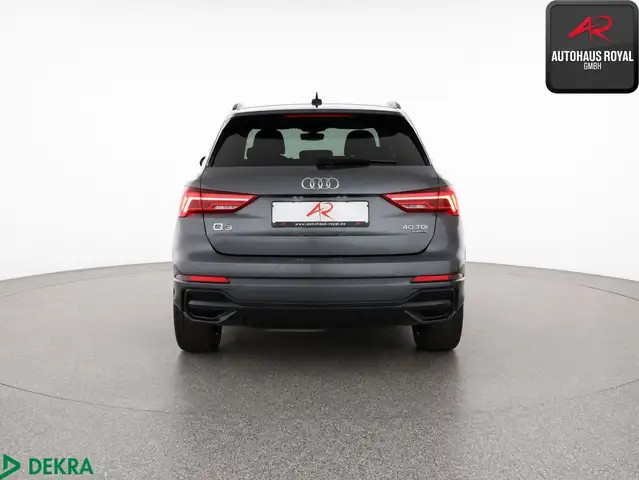 Audi Q3 view 4