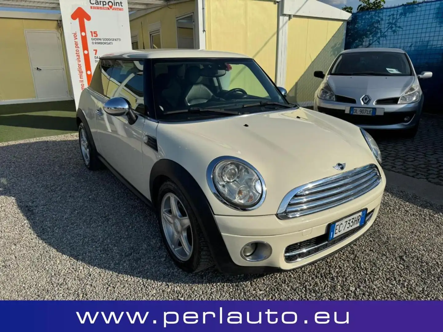 MINI Cooper D 1.6 16V Cooper D 50 Mayfair Beige - 2