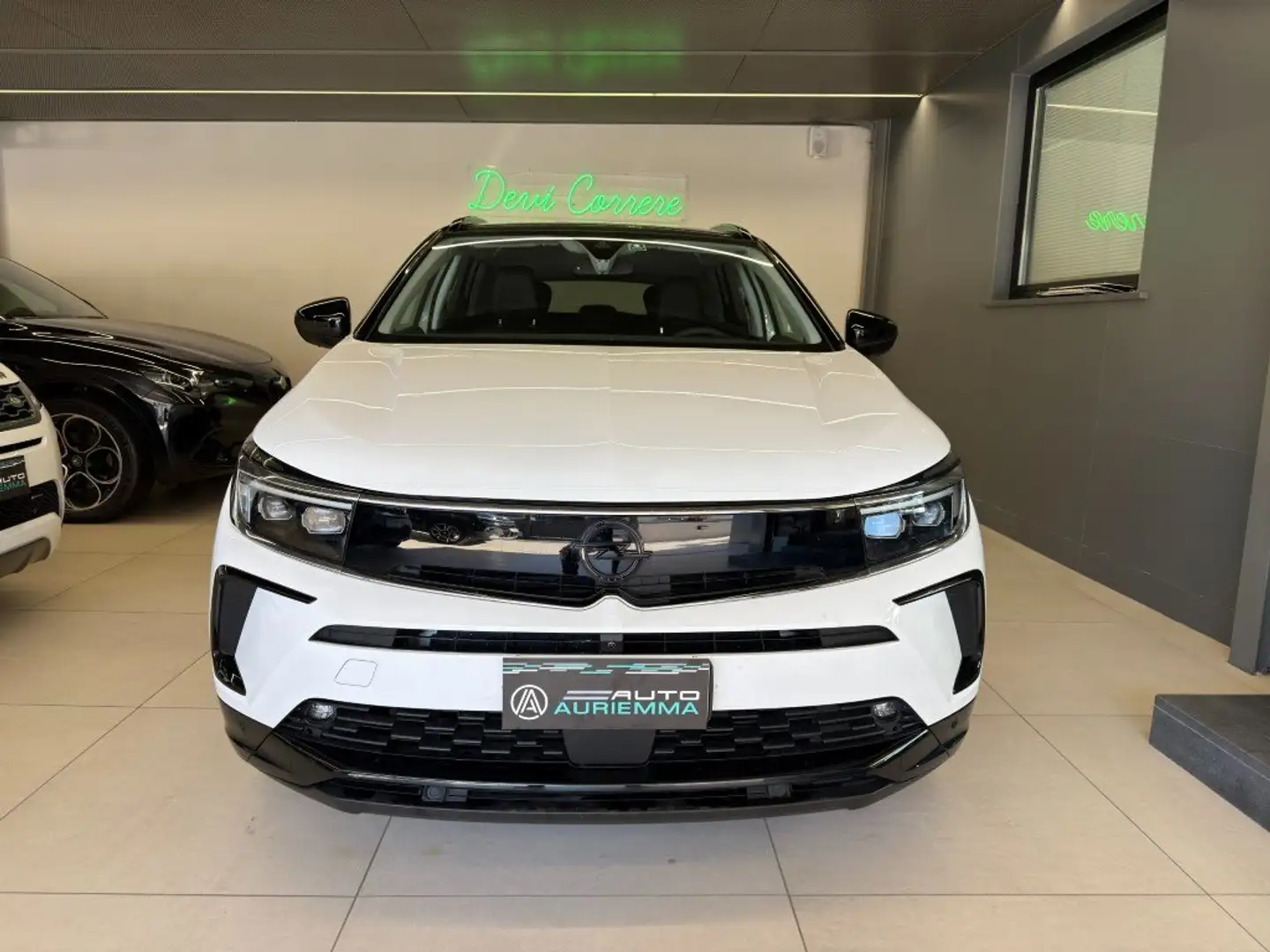 Opel Grandland 1500 ECOTEC 130 CV EAT8 ULTIMATE VARI COLORI Bianco - 2