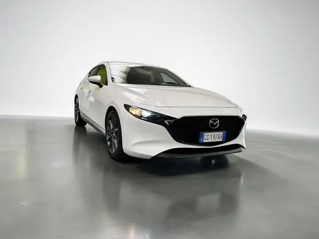 Mazda 3 5p 2.0 m-hybrid Executive 150cv