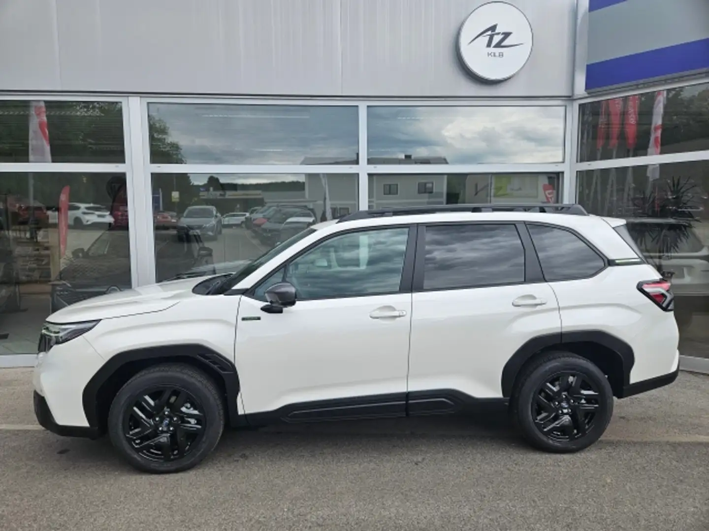 Subaru Forester Adventure 2,0 e-Boxer inkl. WR! Weiß - 1