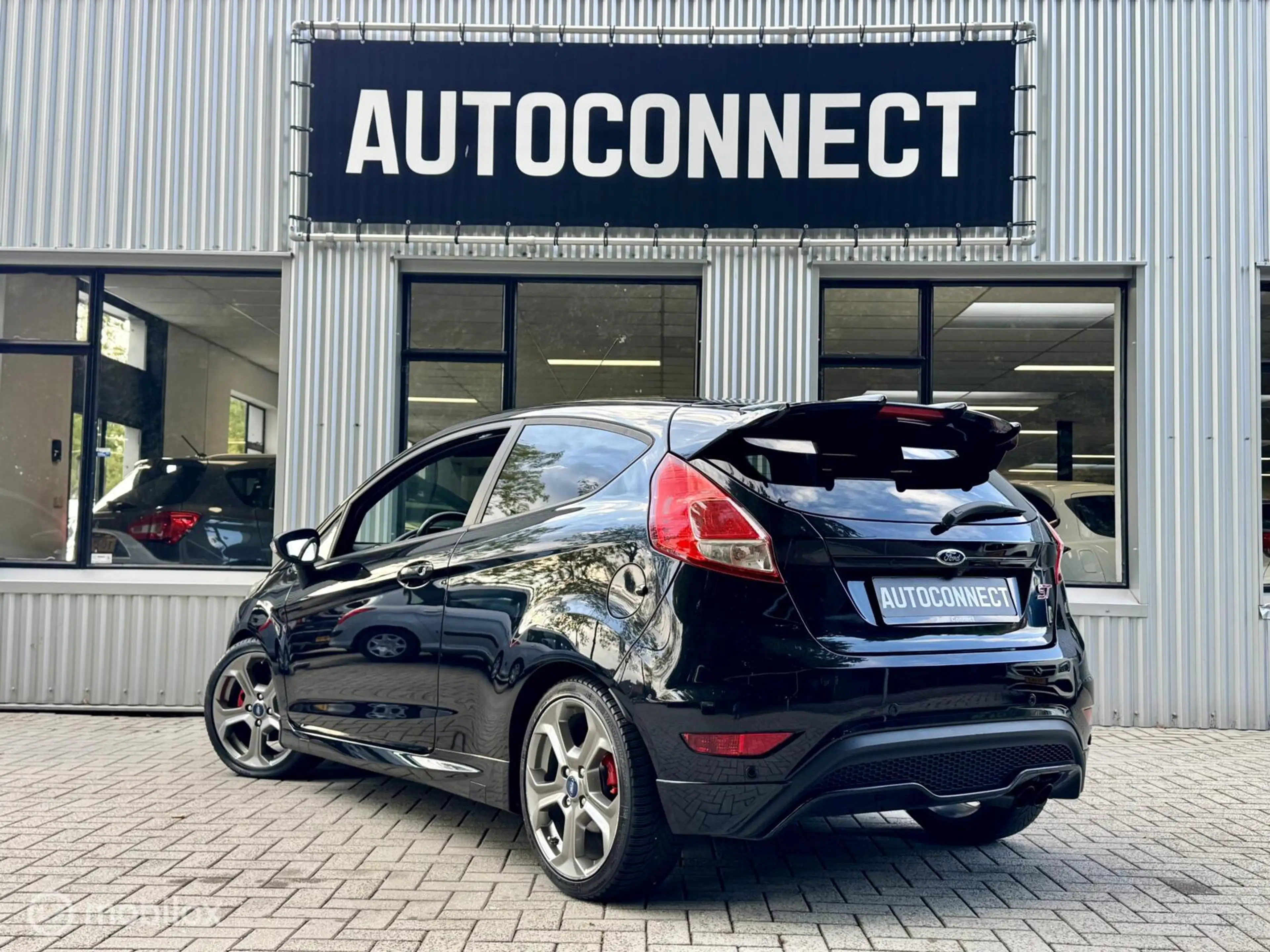 Ford Fiesta 1.6 NAVI, CAMERA, HALF/LEDER — photo 3