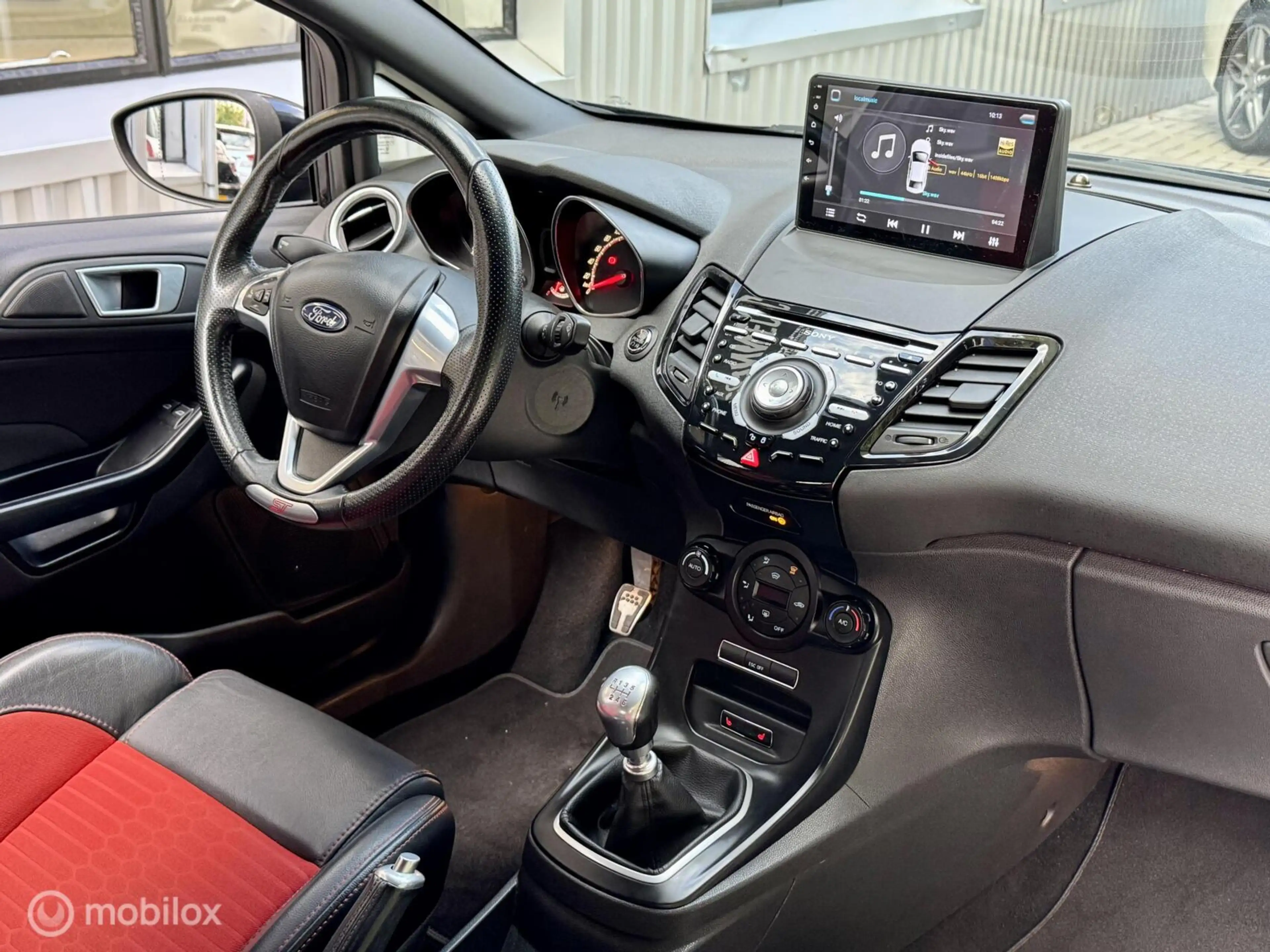 Ford Fiesta 1.6 NAVI, CAMERA, HALF/LEDER — photo 12