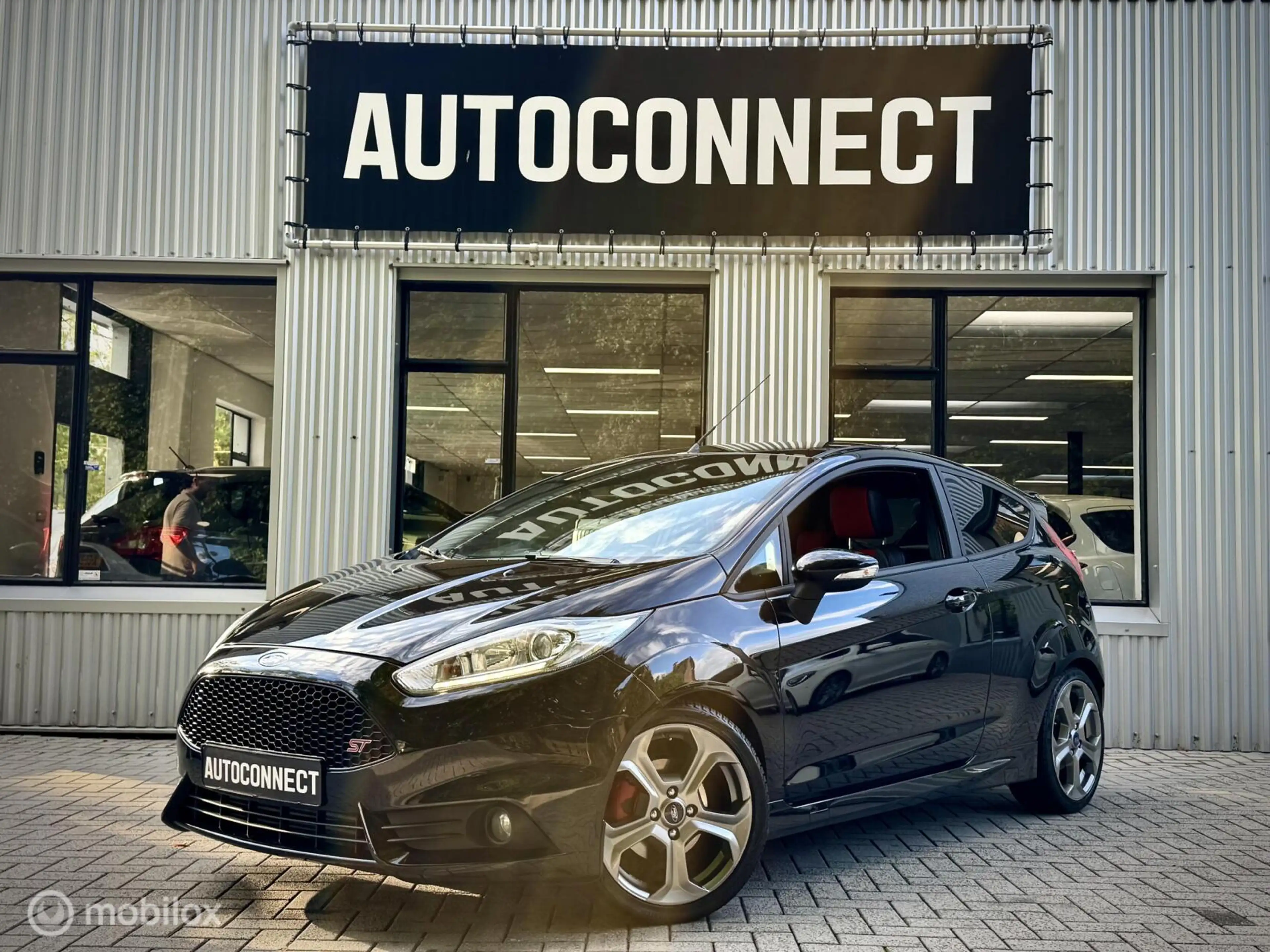 Ford Fiesta 1.6 NAVI, CAMERA, HALF/LEDER