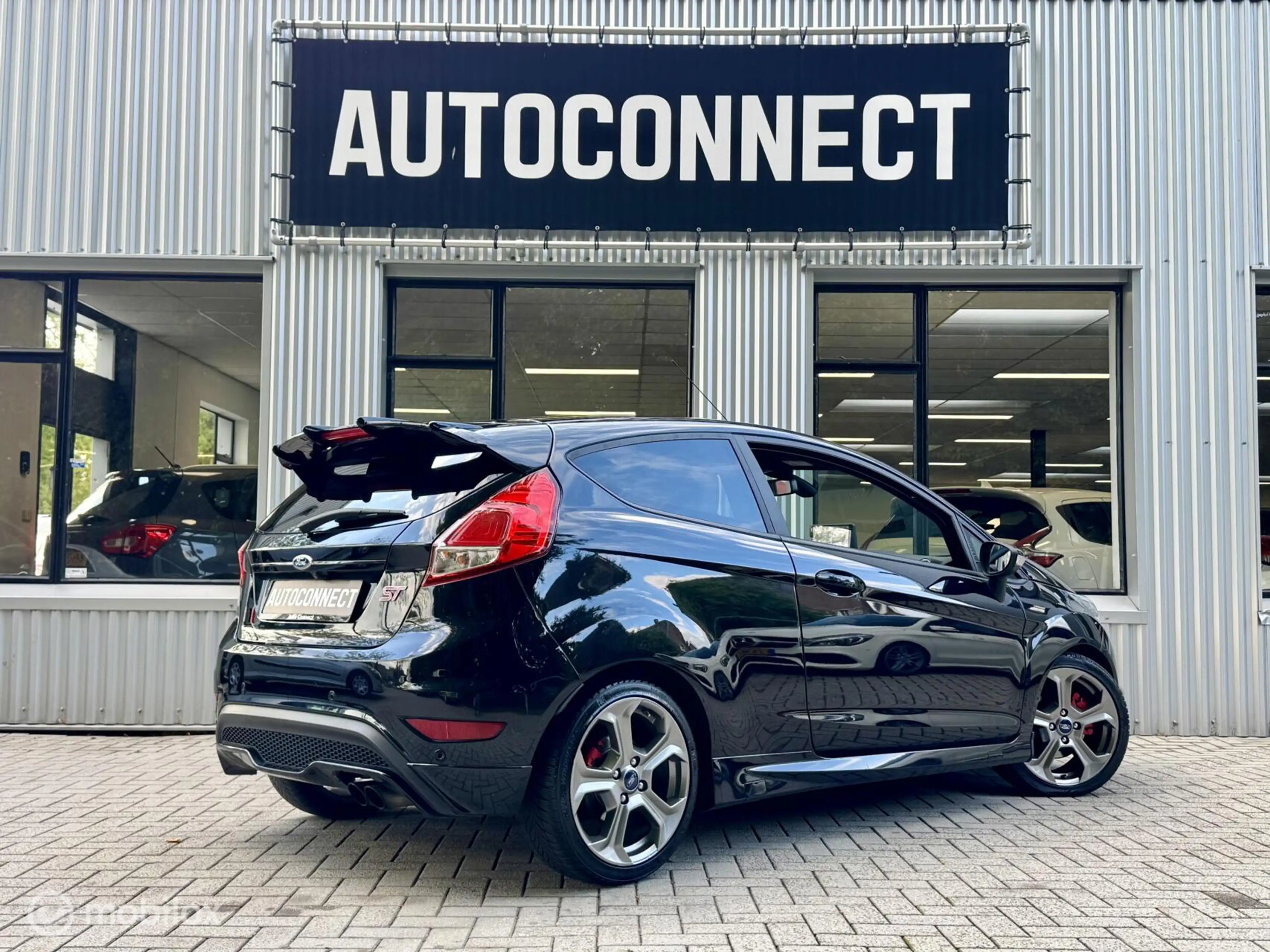 Ford Fiesta 1.6 NAVI, CAMERA, HALF/LEDER — photo 4