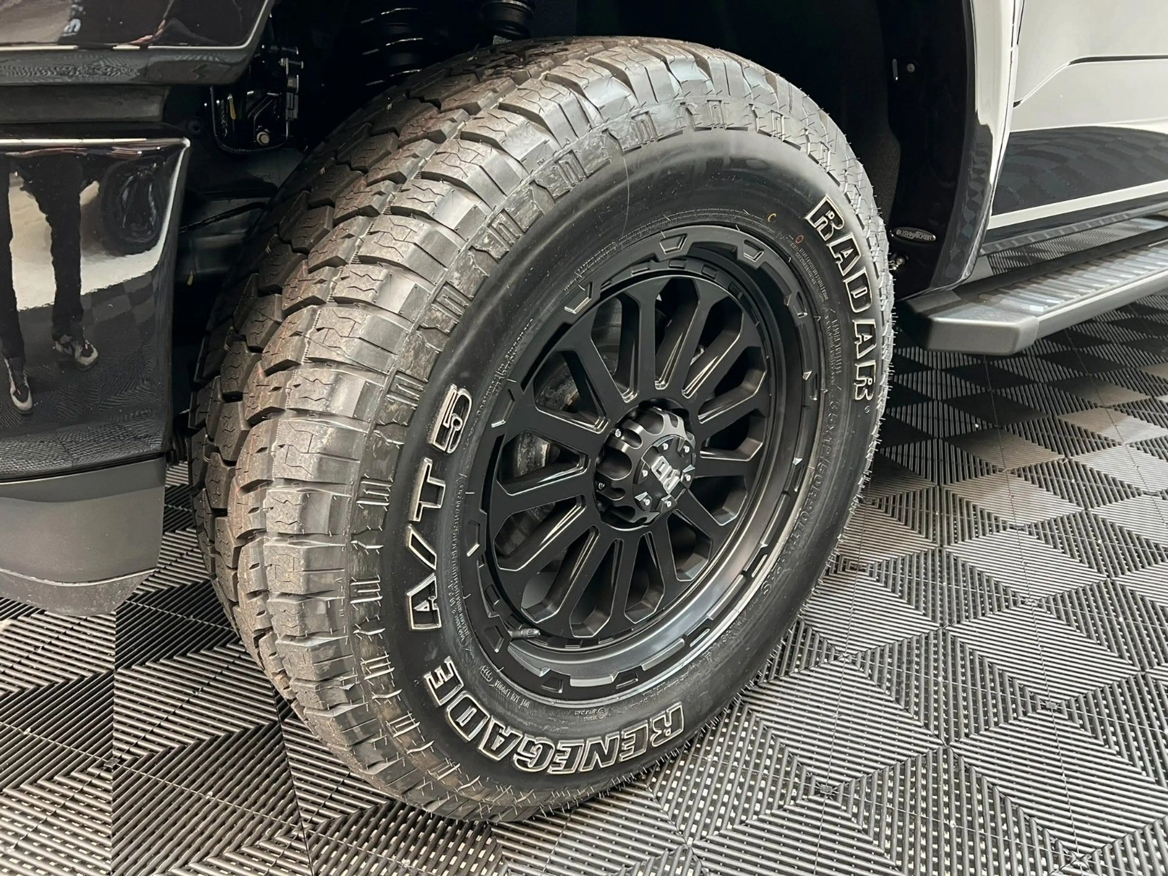 Ford F 150 F-150 Lariat 5.0L V8 5,5" MY25 * RTR UMBAU* — photo 10
