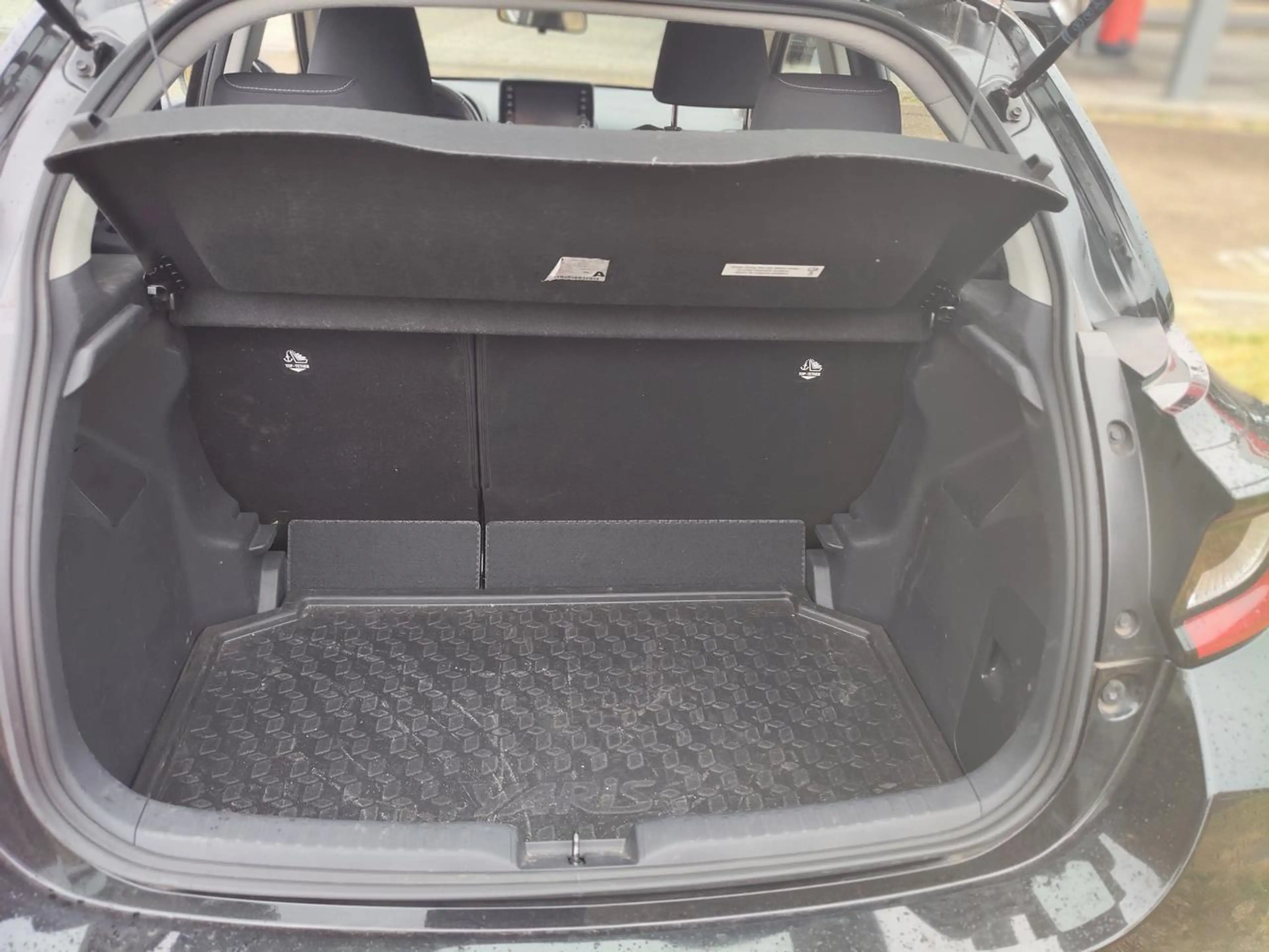 Toyota Yaris 1.5 Hybrid Dynamic,Cruise,Airco,Navi via App — photo 9